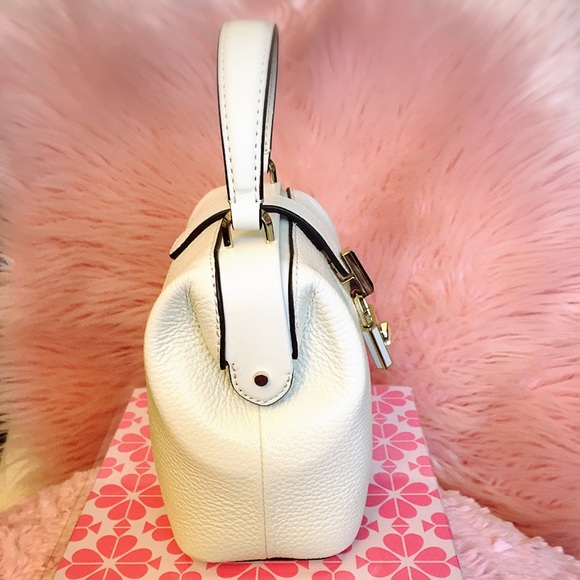 🌴SUMMER SALE🌴💯✔️Authentic Optic White Kate Spade Remedy bag - Picture 6 of 14